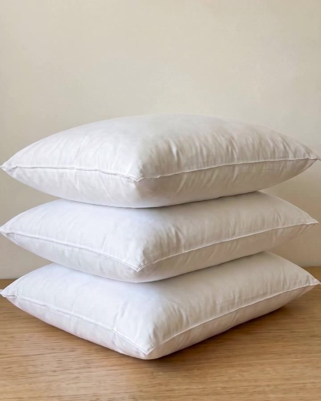 Almohadas de fibra siliconada apiladas